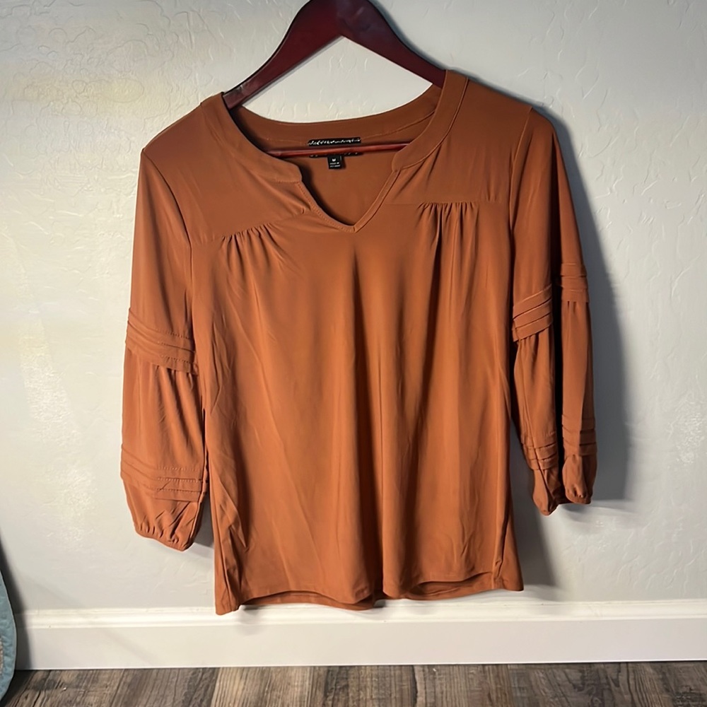 Corvia M dark orange boho top